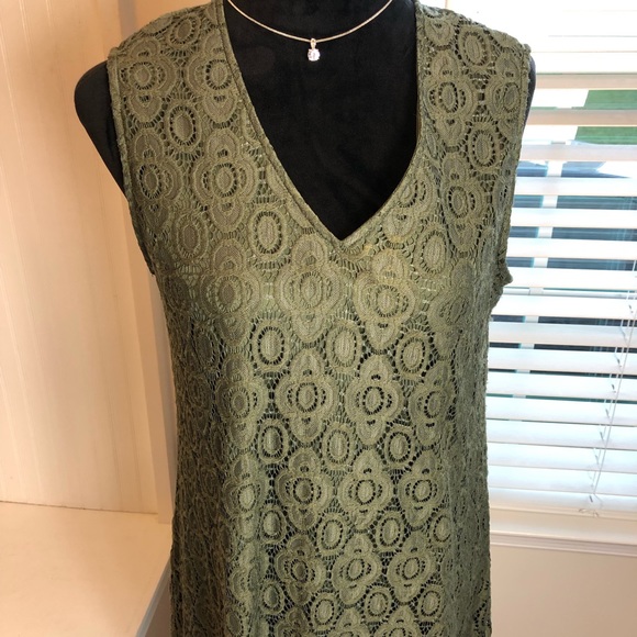 Apt. 9 Dresses & Skirts - Apt9 lace overlay dress